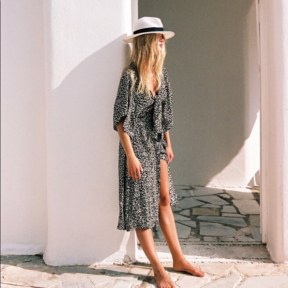 Faithfull the Brand Dresses & Skirts - Faithfull the Brand Massimo Midi Front Tie Dress